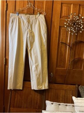 Star City woman’s Light Beige  Chinos - Straight Leg